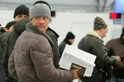 Крупный бизнес в РФ должен выработать отраслевой комплаенс мигрантов